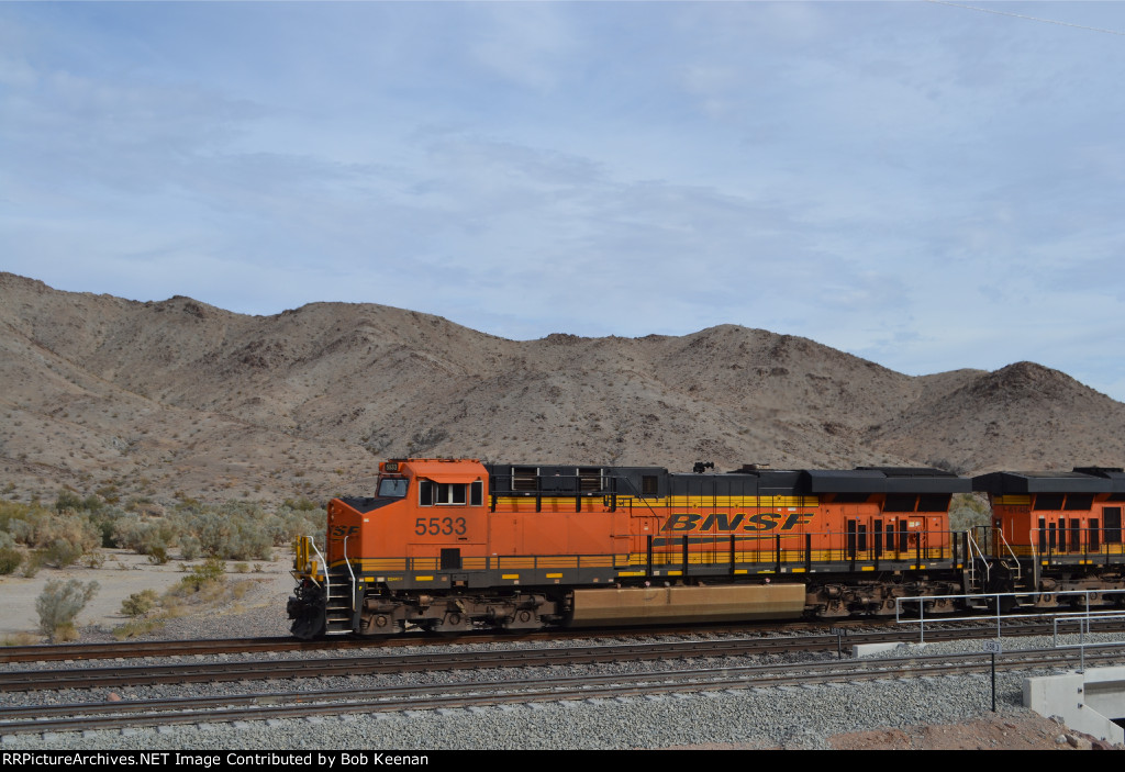 BNSF 5533